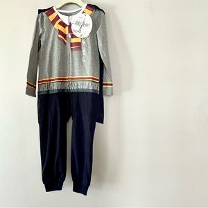 NWT Harry Potter Hogwarts Pajamas Costume 4T with detachable cape